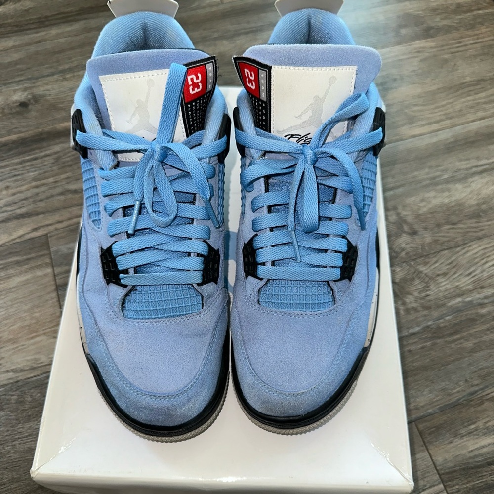 Jordan 4 University Blue